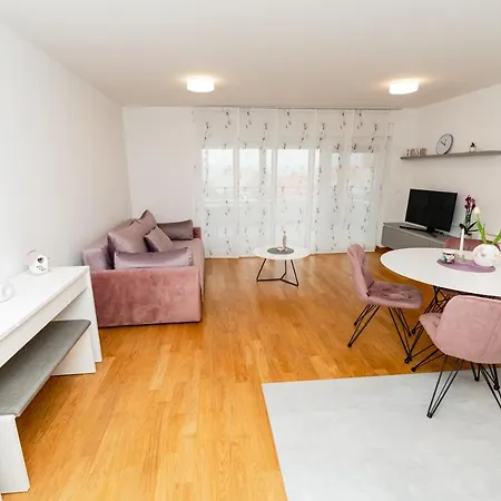 アパート Manuelle ザダル